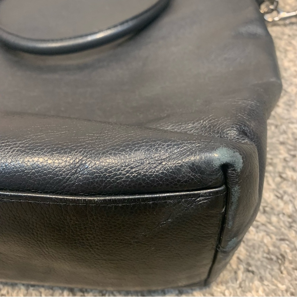 DAAME USA Large Pebbled Leather Laptop Crossbody Bag - Picture 2 of 16